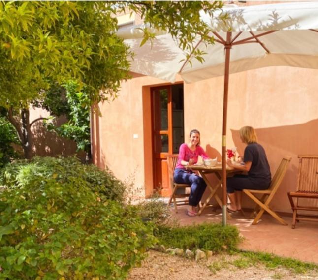 Bed and Breakfast Oasi Ottocento Куарту-Сант'Элена Экстерьер фото